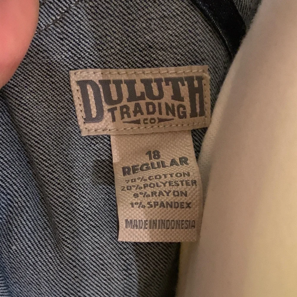 Duluth Trading Co Women's Double Flex Work  Blue Denim Overalls - Picture 6 of 16